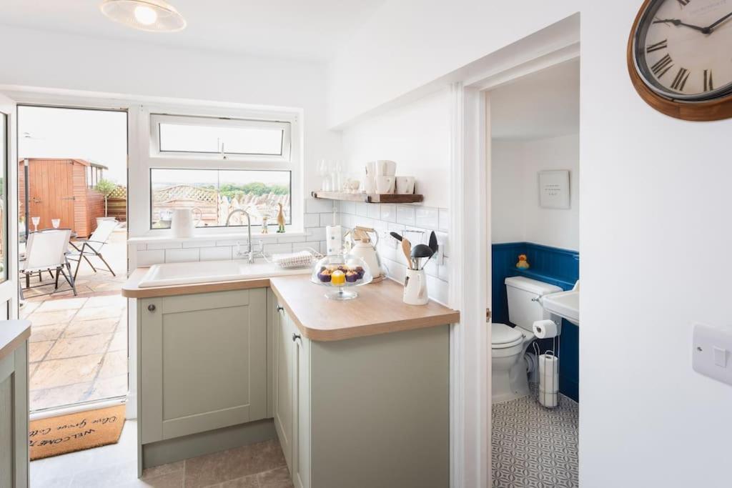 *Brand New* Olive Grove Cottage ทอร์คิ ภายนอก รูปภาพ