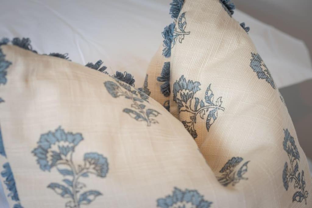*Brand New* Olive Grove Cottage ทอร์คิ ภายนอก รูปภาพ